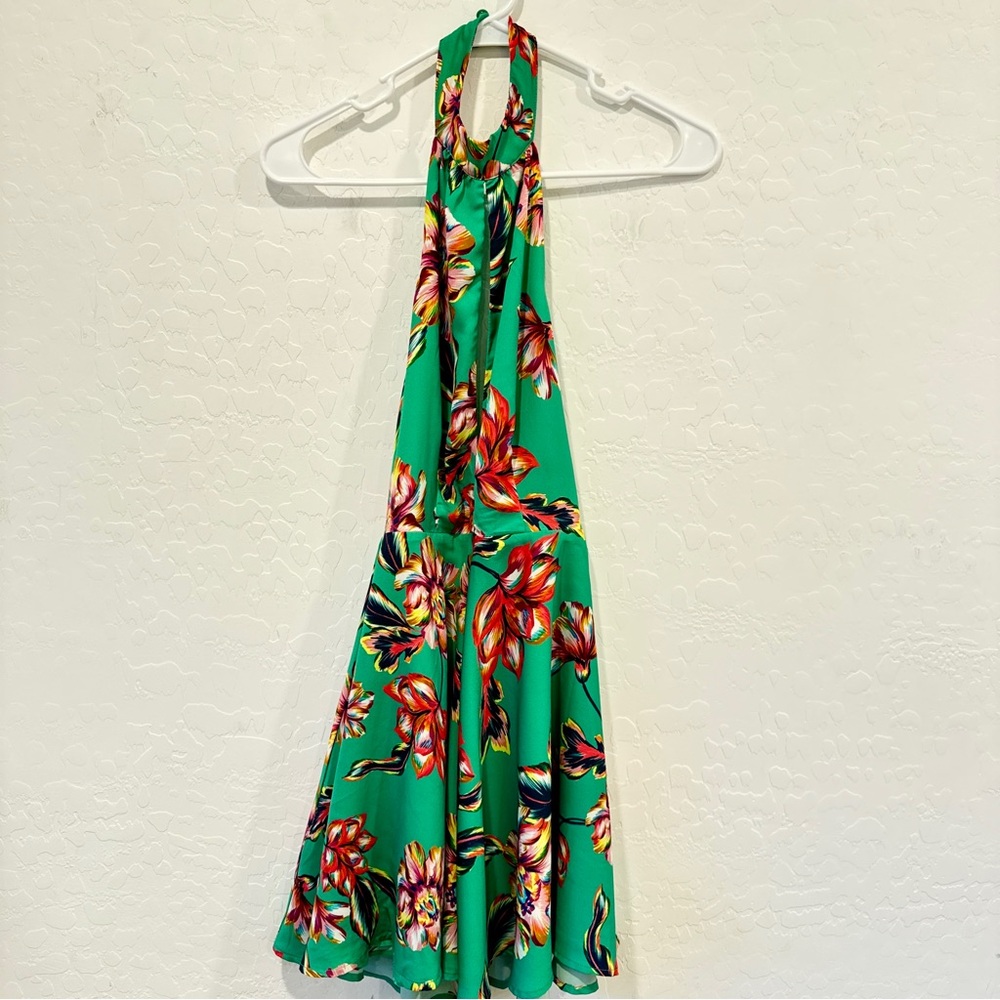 Michael Costello x Revolve Halter Floral Top Womens XS Green Keyhole Feminine